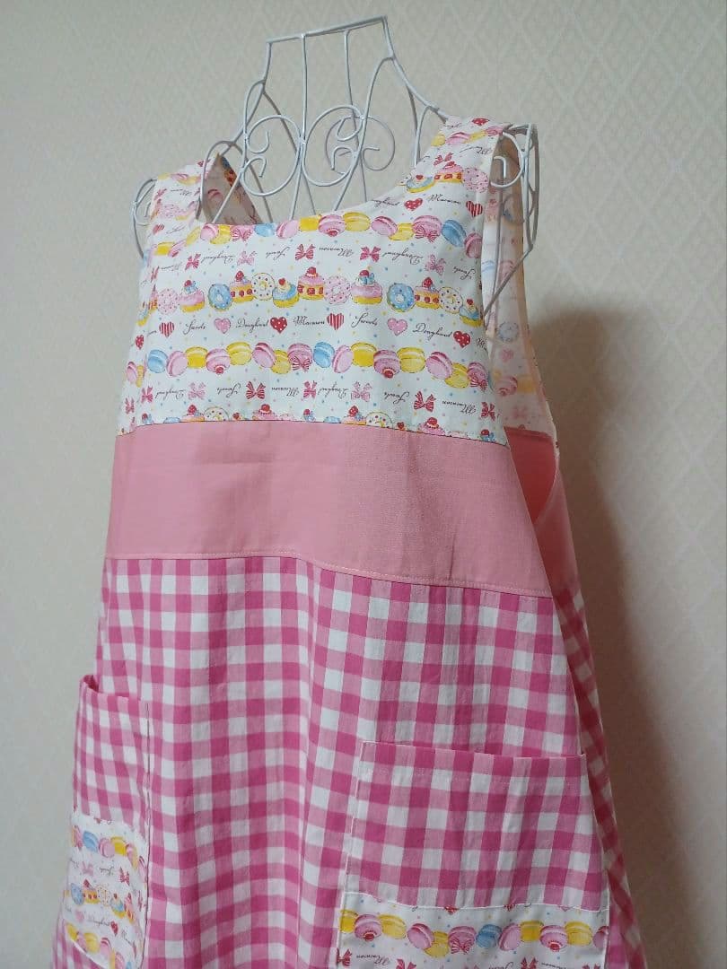 【きょうた様おまとめ品1】ハンドメイドエプロン 2点