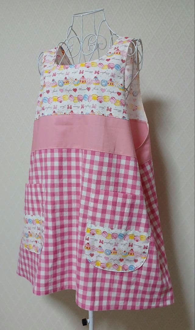 【きょうた様おまとめ品1】ハンドメイドエプロン 2点