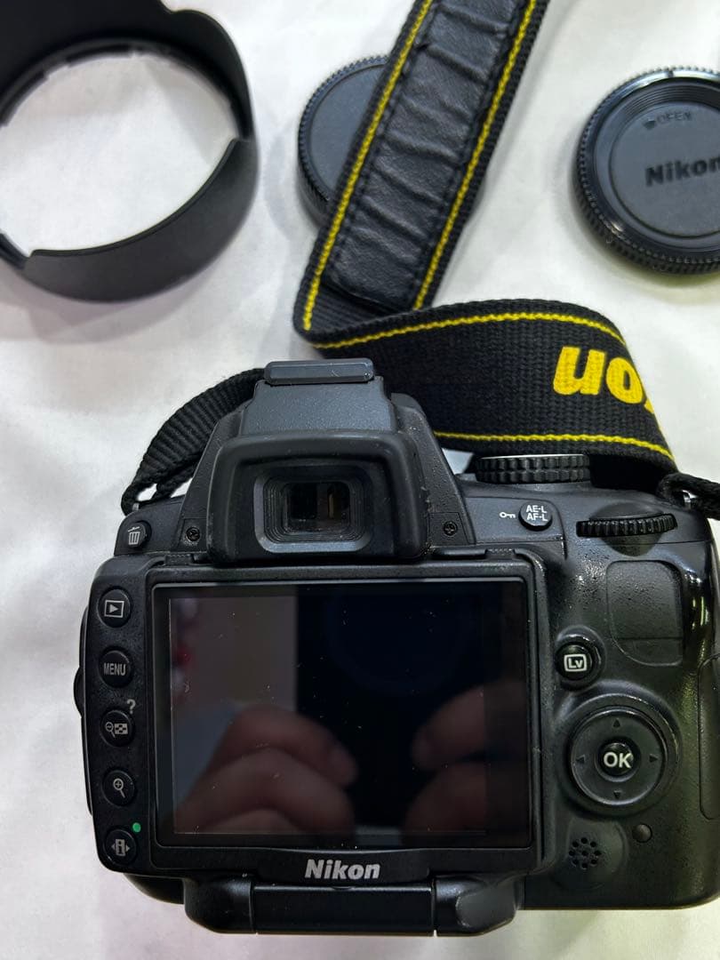 Nikon D5000 デジタル一眼レフカメラ 本体と付属品