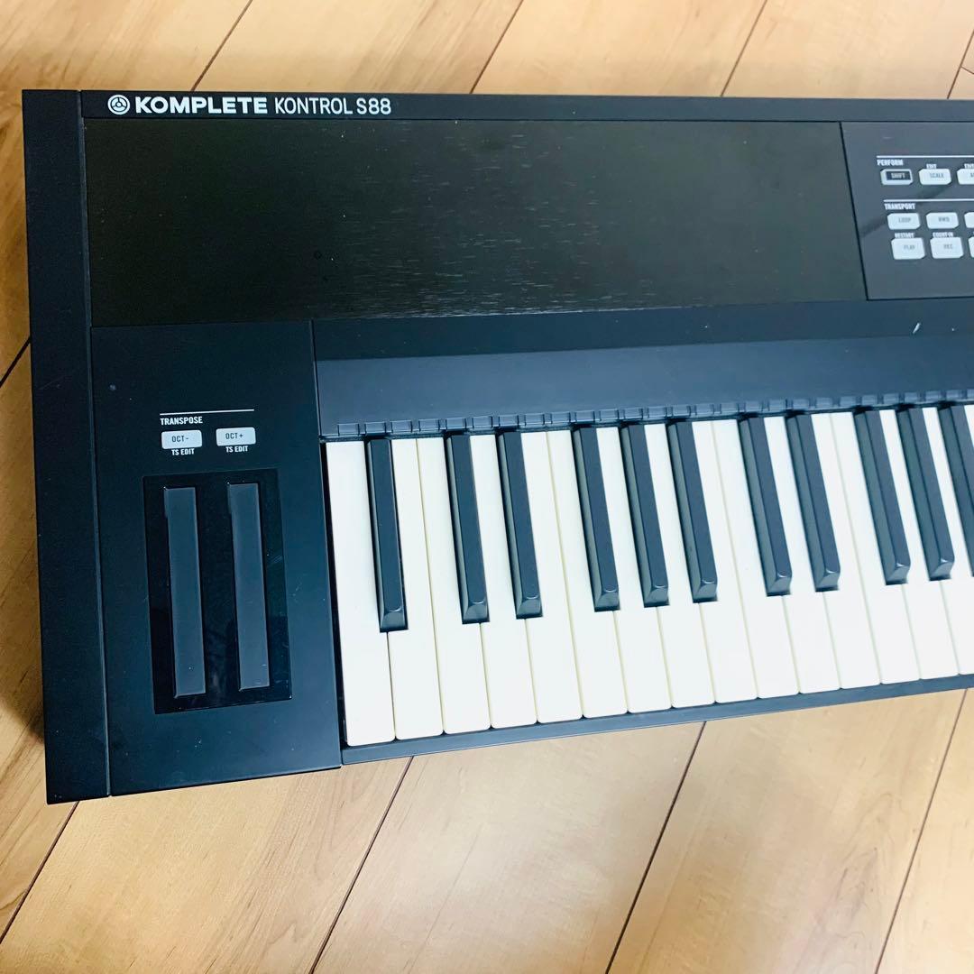 鍵盤楽器 Native Instruments KOMPLETE KONTROL S88