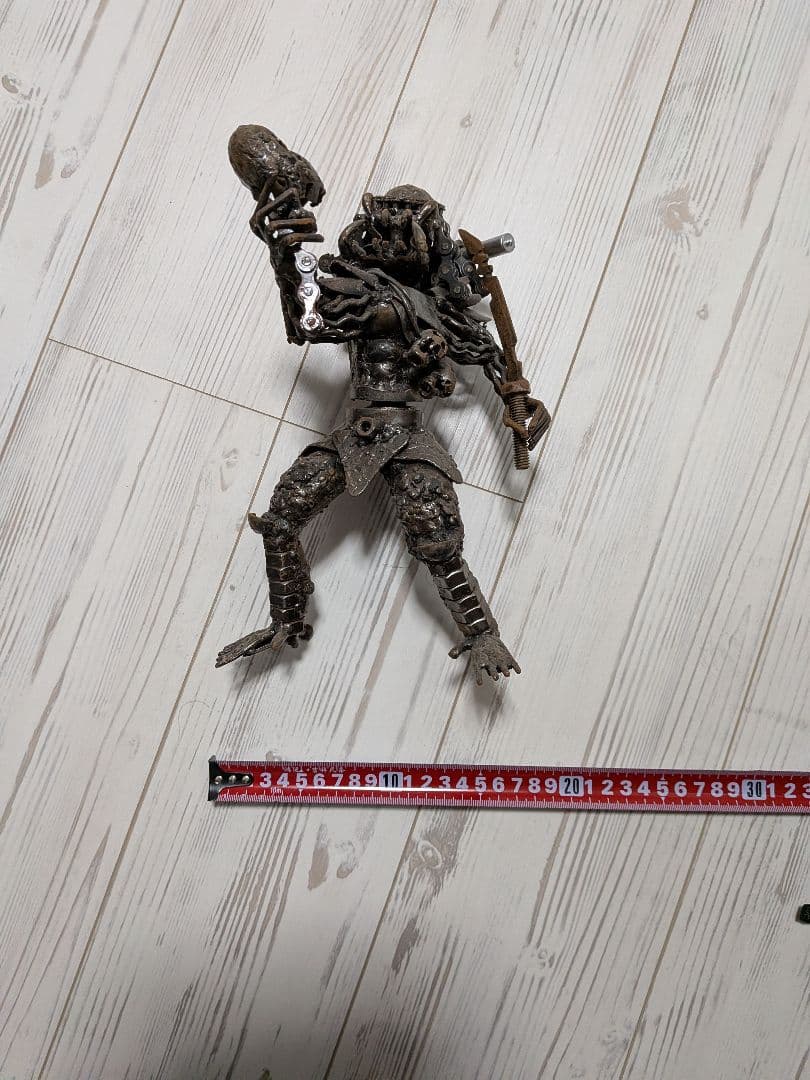 naoさん／廃材メタルアート／エイリアンVSプレデター