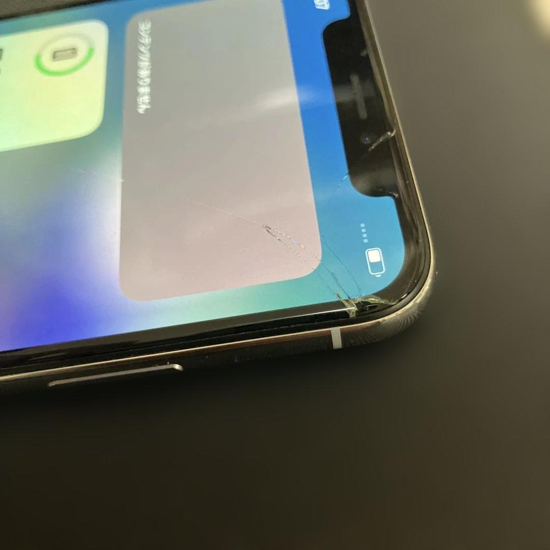 iPhone X 256GB 本体のみ