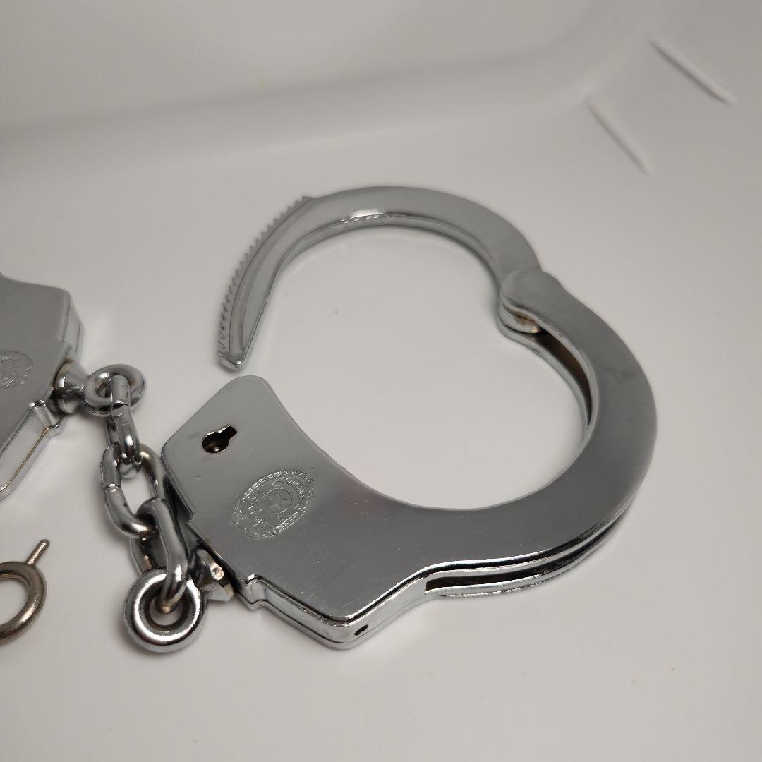 希少　手錠　HANDCUFF 鍵付き 金属製　日本製　昭和　当時　ビンテージ