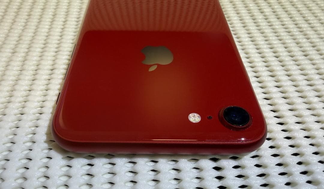 Apple iPhone 8 (PRODUCT(RED)) 64G 本体と付属品