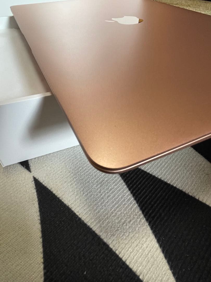 Apple MacBook Air M1 2020 8GB 256GB 【美品】