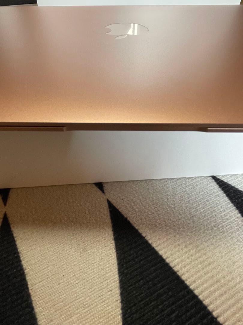 Apple MacBook Air M1 2020 8GB 256GB 【美品】