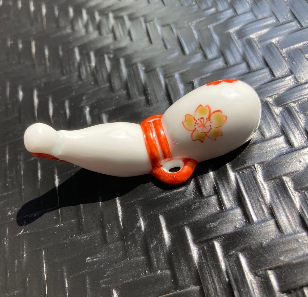 十四代 柿右衛門 錦 桜文 瓢形 箸置き　五客 共箱