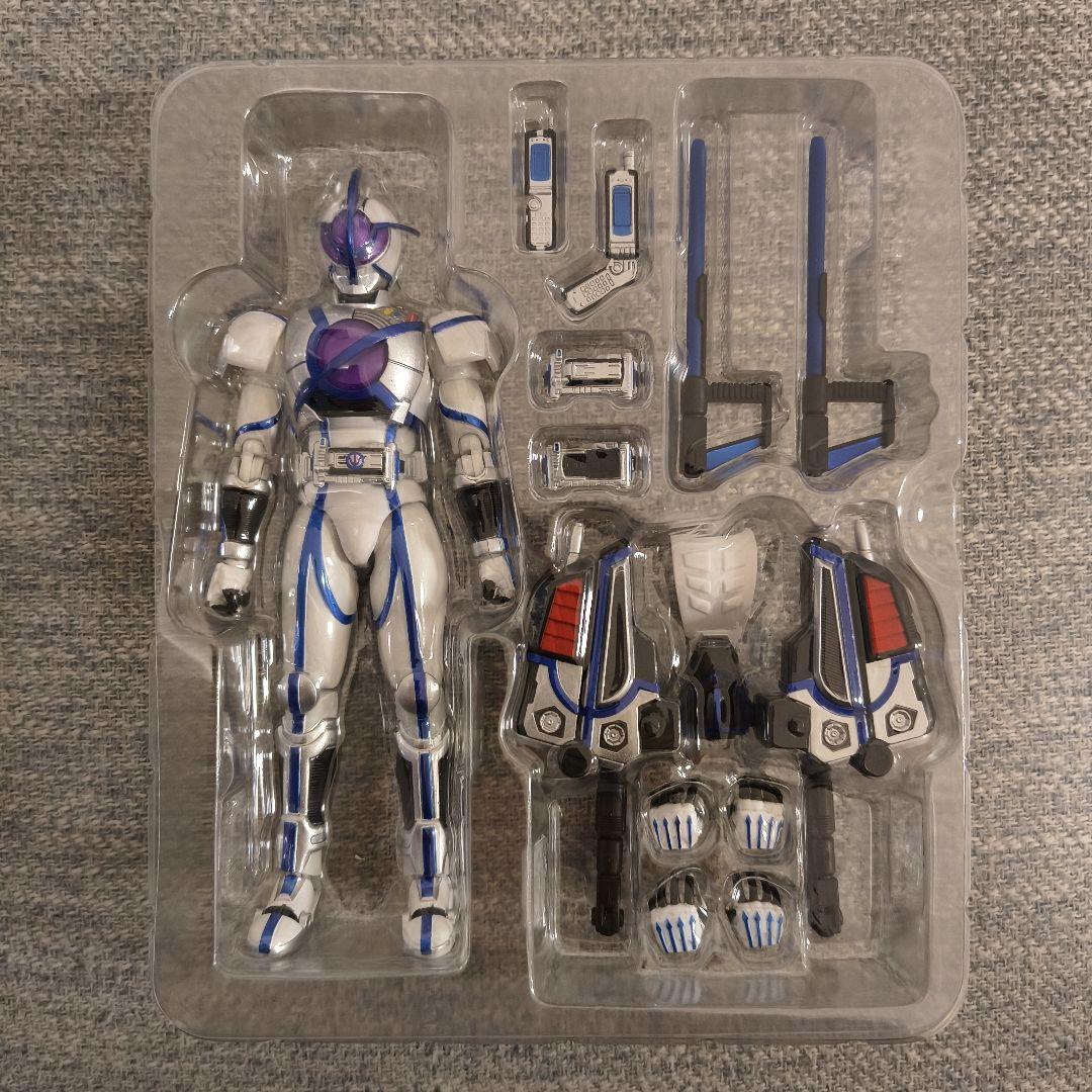 ★美品★S.H.Figuarts仮面ライダーサイガ