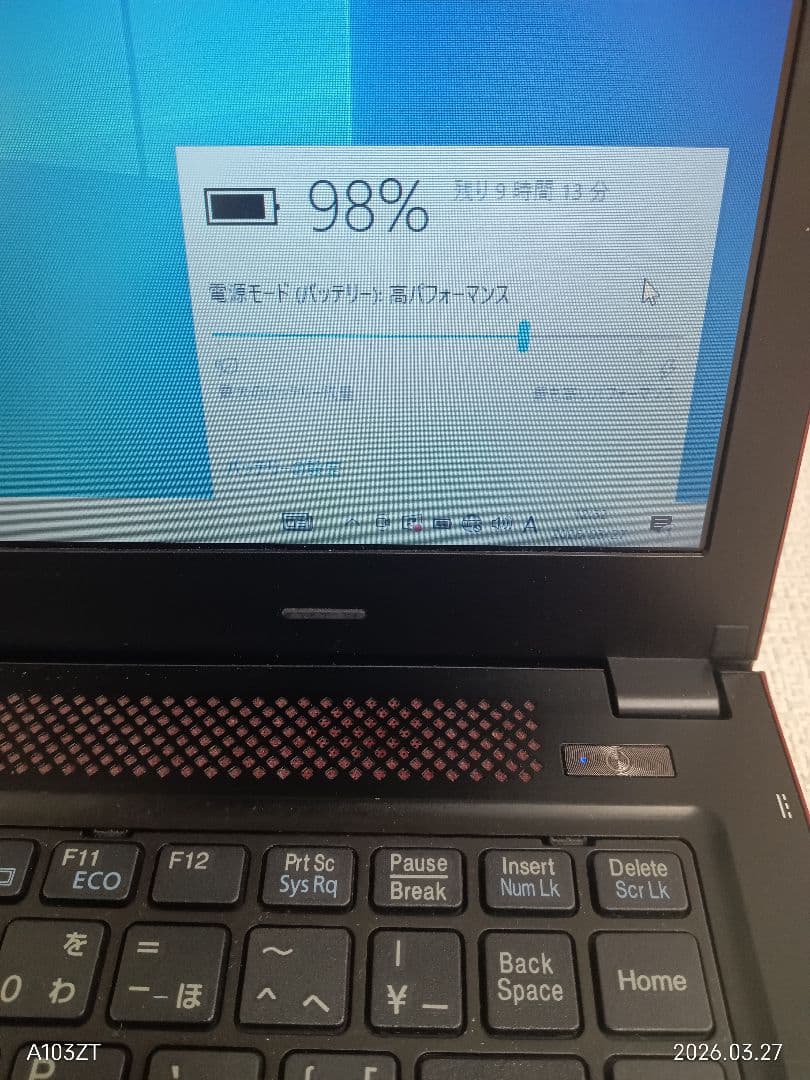 ⅰ LIFebook UH55/T FMVU55TR Corei3 8GB