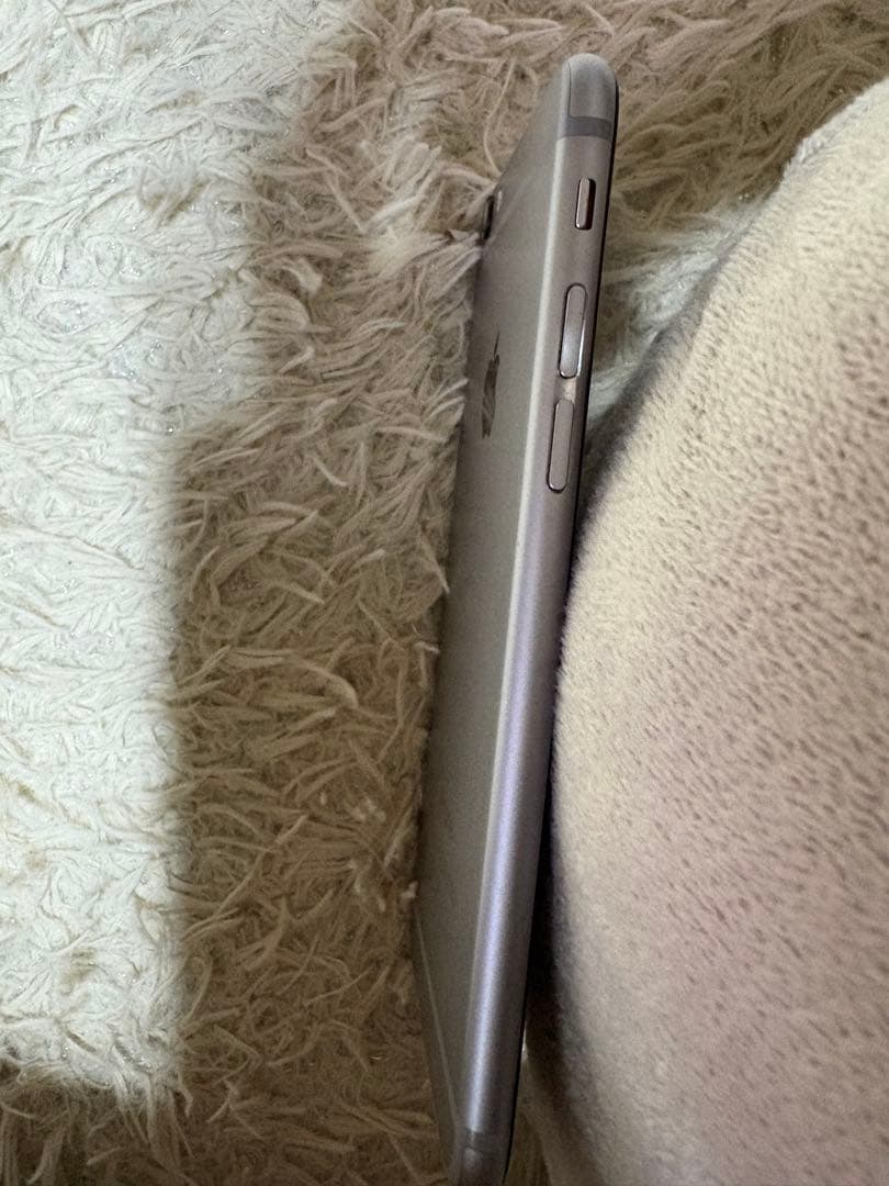 Apple iPhone 6 スペースグレー 本体