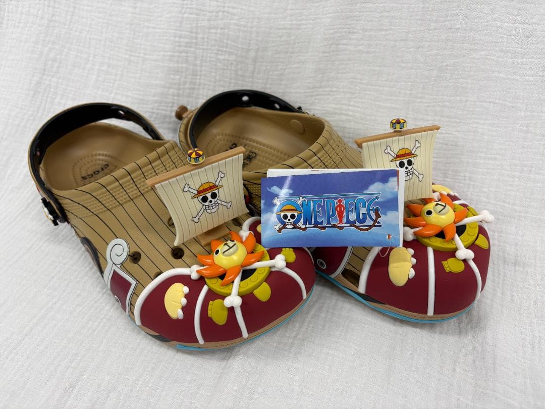 【新品・未使用・未試着】クロックス ワンピース サウザンドサニー 27cm