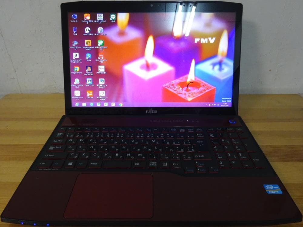 富士通 ノートパソコン LIFEBOOK AH77/J/中古特価良品