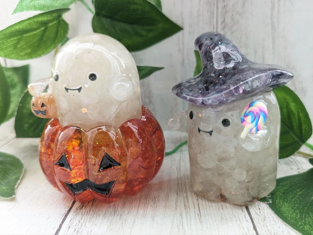 おばけちゃん形オルゴナイト２体とかぼちゃの入れ物のよくばりセット☆