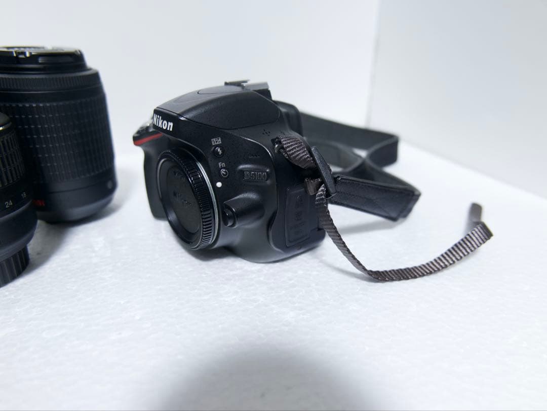 Nikon D5100 ズームレンズ2個セット SDカード付き