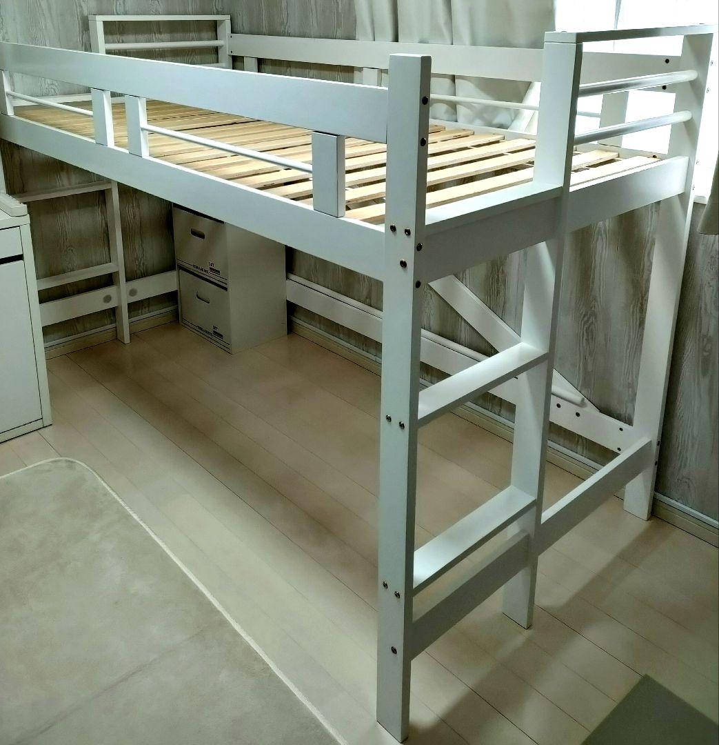 木製ロフトベッド 両面はしご付き 天然木 ハンガーラック付き シングル 北欧風