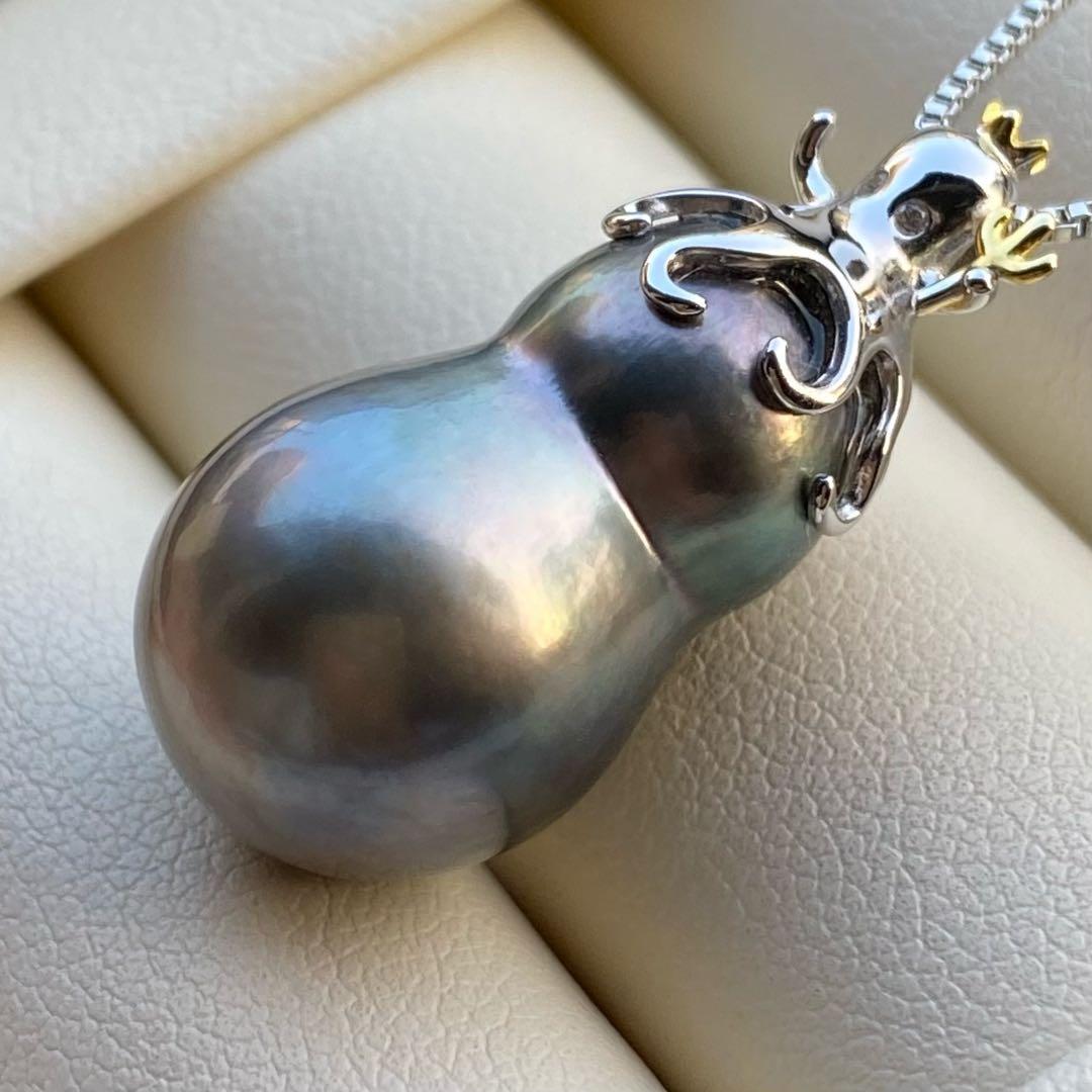 本真珠　南洋黒蝶真珠ネックレストップ　双子21.1*13mmグリーン系PT800