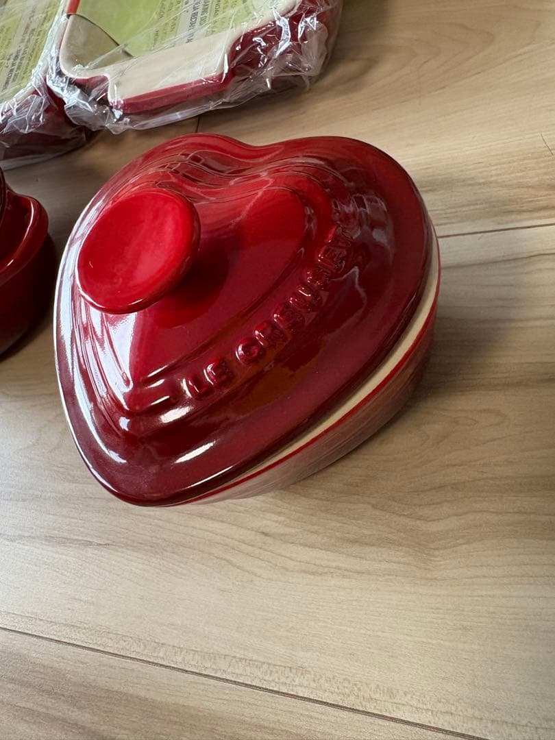 新品★ル・クルーゼ レッド 食器4点セット（グラタン皿・ラムカン・ココット）