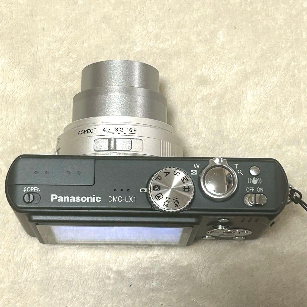 【極美品 動作確認済】パナソニック LUMIX DMC-LX1 デジタルカメラ