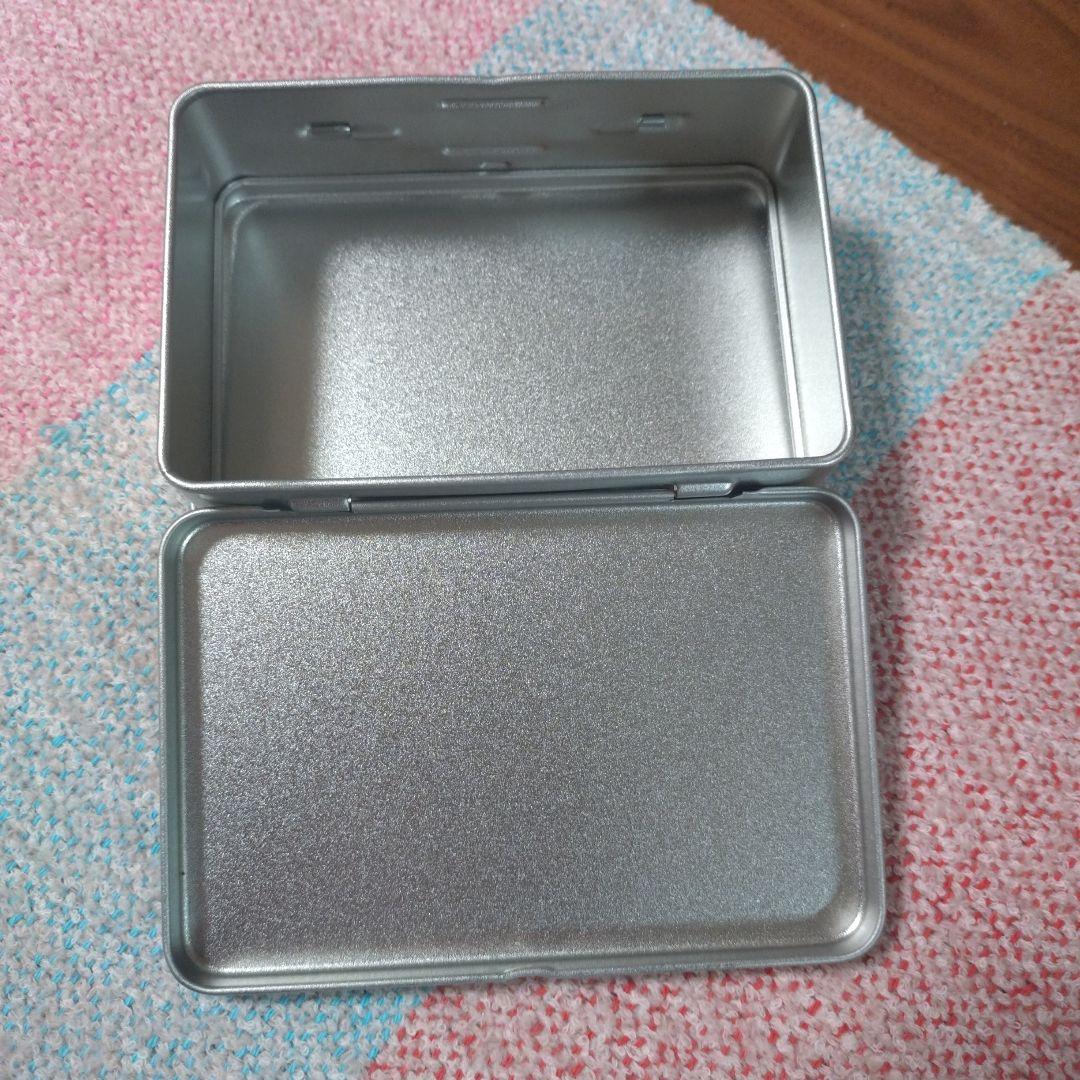 X JAPAN　缶ケース＆ホログラムステッカー8枚のセット
