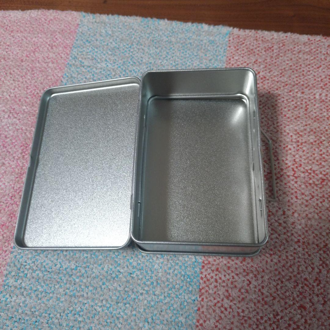 X JAPAN　缶ケース＆ホログラムステッカー8枚のセット