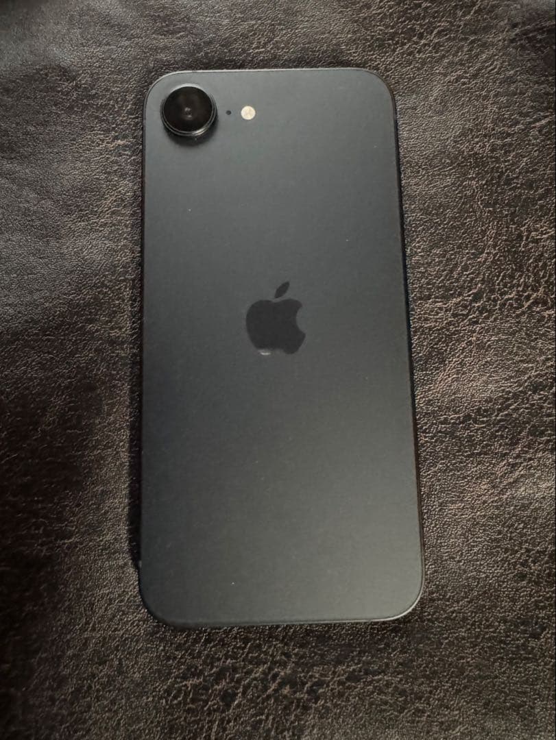 【超美品】Apple iPhone16e 国内正規品 ブラック SIMフリー