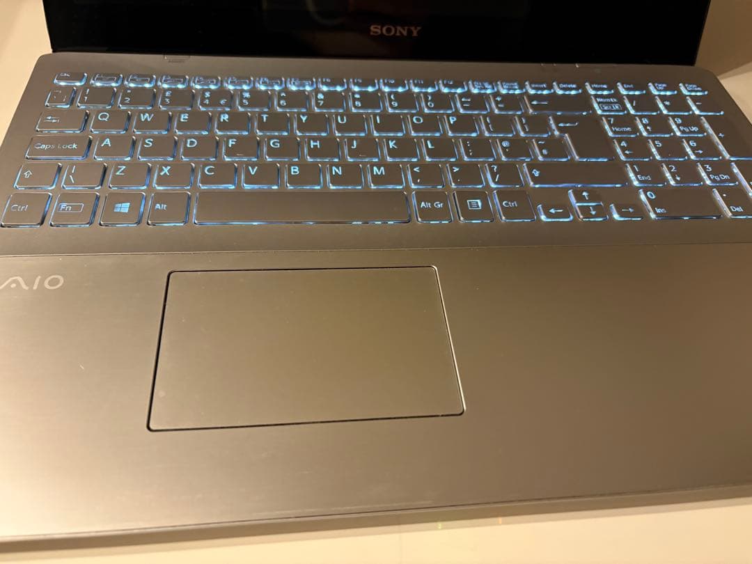 a*p様 H*2様 Sony VAIO SVF15A1M2ES ノートPC