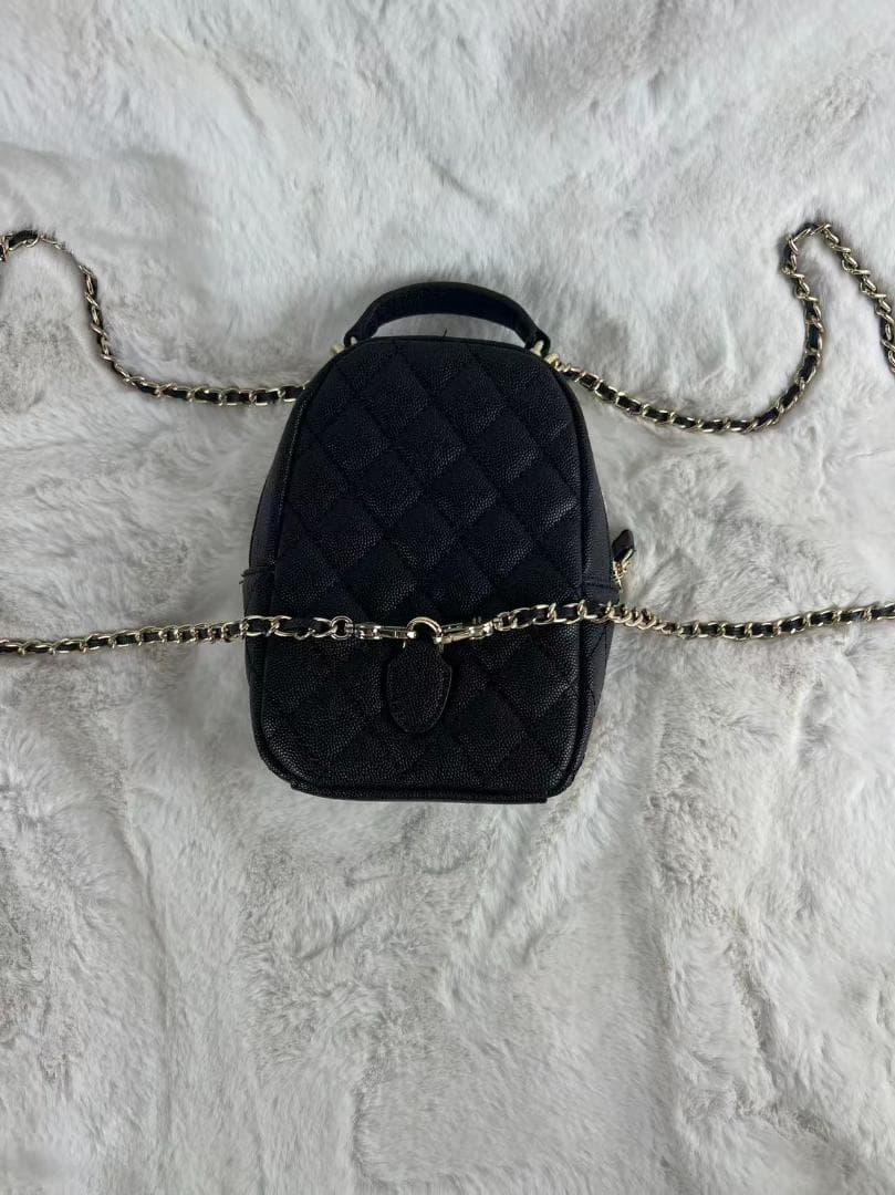 状態良好 ✨cHaNeL ブラックバックパック　ブラック　高級感　女性 バッグ