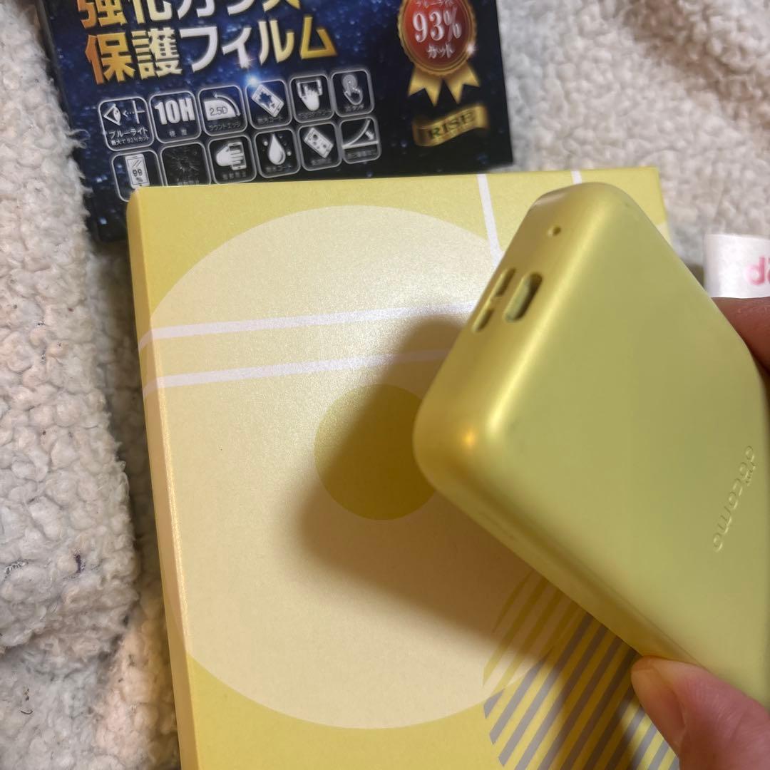 半年使用docomoキッズケータイKY-41Cイエロー、ケースフィルム箱説明書付