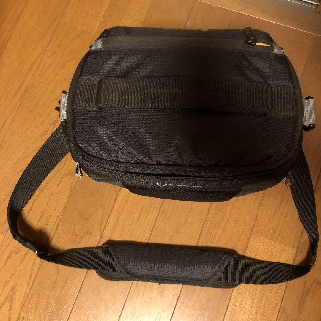 カメラバック（おまけ付き）と 密閉ケース