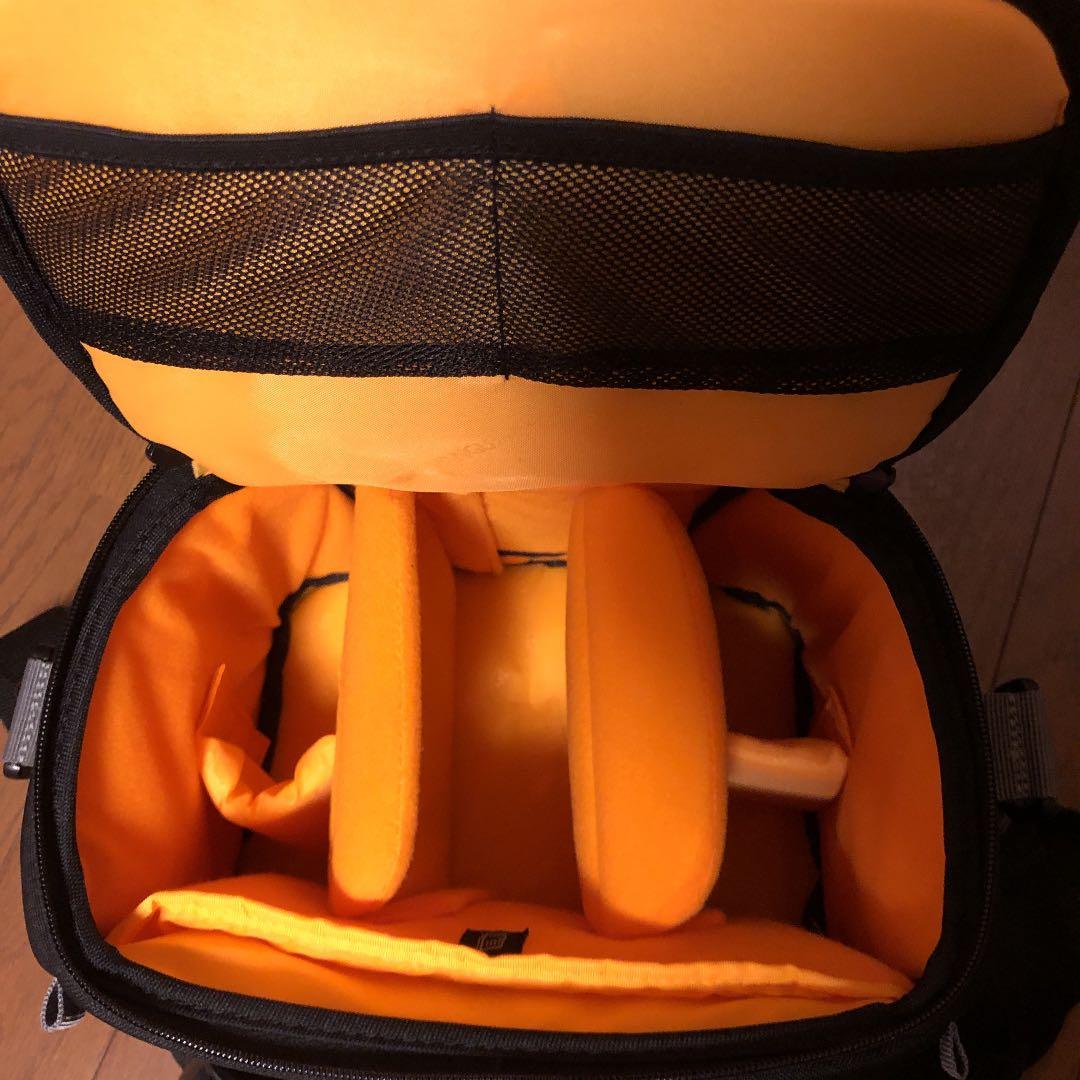 カメラバック（おまけ付き）と 密閉ケース