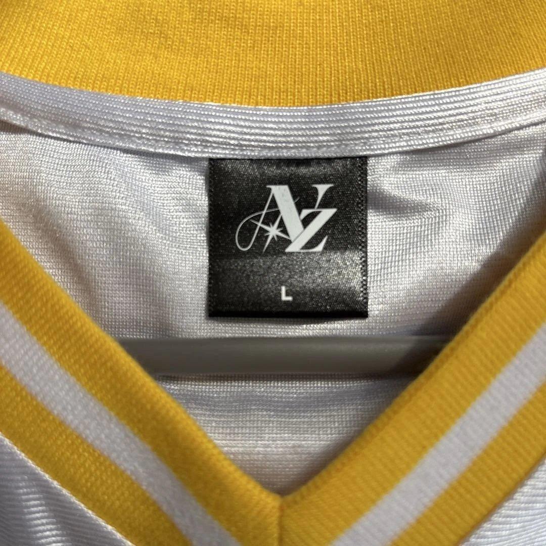 お値下け〇 NiziU リク ユニフォームTシャツ