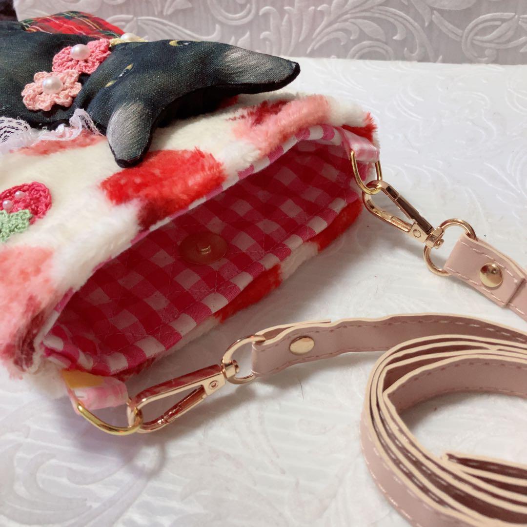 ゆきそら　黒猫ちゃんふわふわサコシュ　コヤンイサムチョン　ふわモコいちご