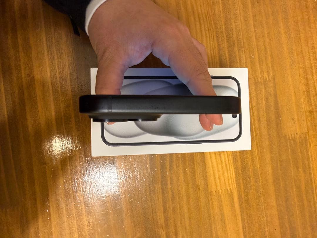 iPhone15 ブラック 128GB SIMフリー バッテリー94%