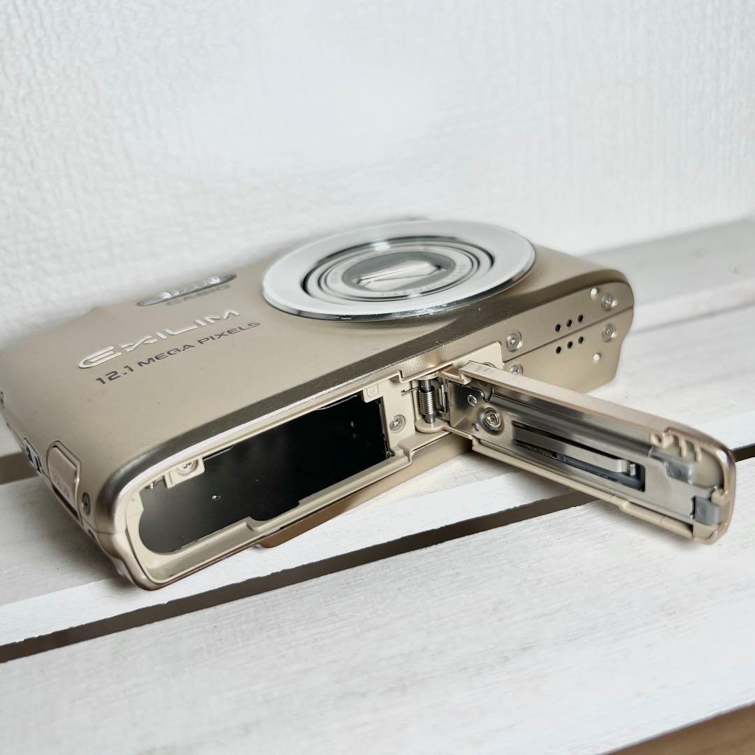 CASIO EXILIM EX-Z400 ゴールド　デジカメ