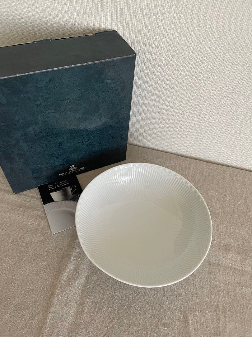 【新品】ロイヤルコペンハーゲン ホワイトフルーテッド ハーフレース ボウル