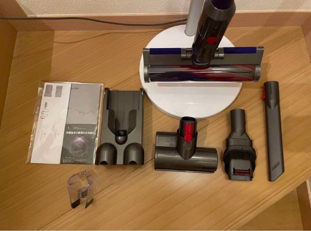 【スタンド付き】dyson 掃除機 コードレス SV18