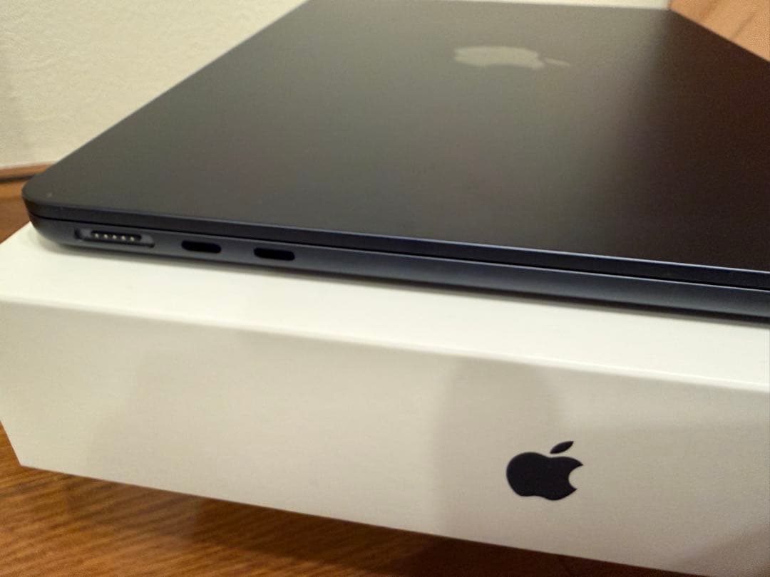 【極美品】MacBook Air M2 16GB / 512GB ミッドナイト