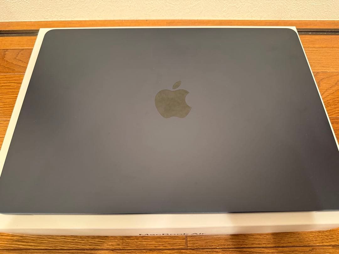 【極美品】MacBook Air M2 16GB / 512GB ミッドナイト