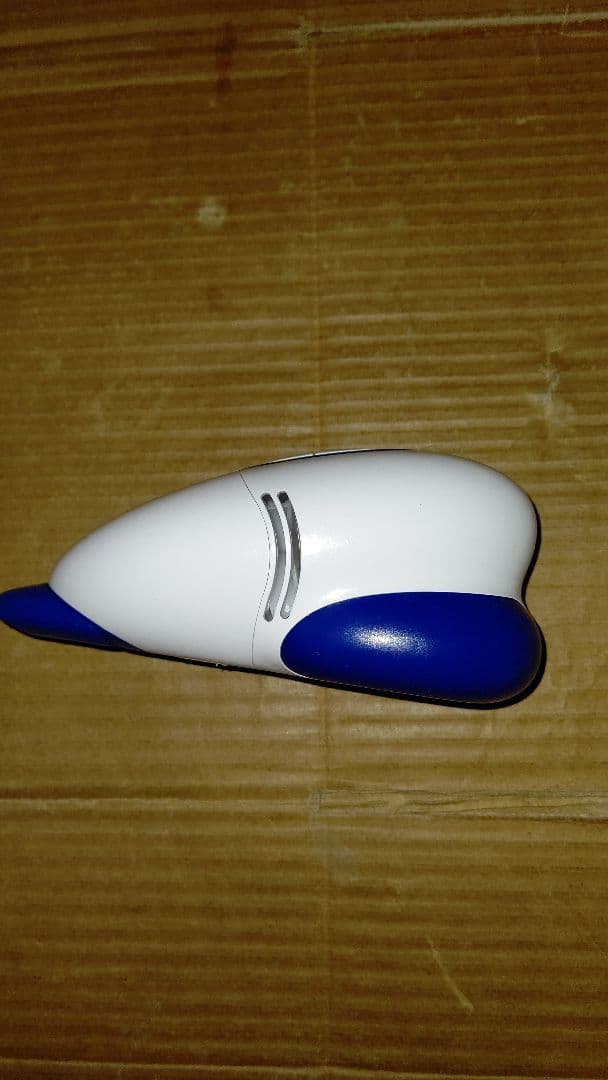 コンパクト電池式掃除機