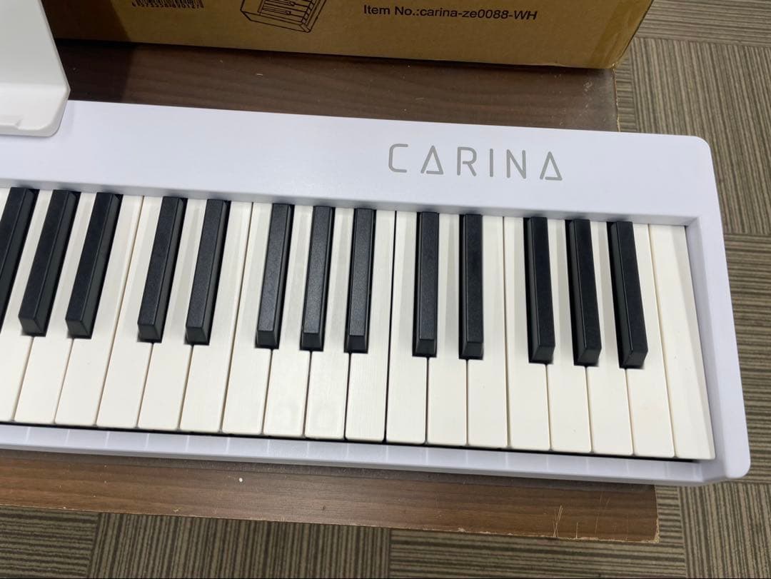 折りたたみ電子ピアノ　88鍵盤　充電タイプ　ホワイト 鍵盤ライト機能あり
