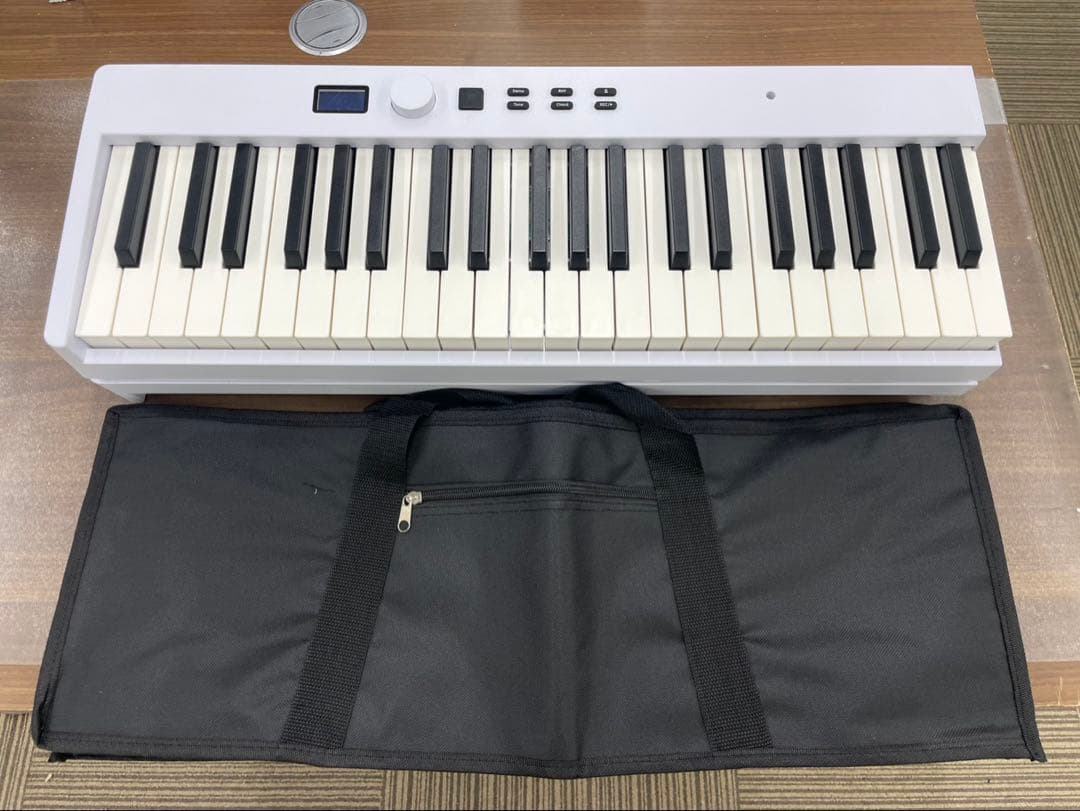 折りたたみ電子ピアノ　88鍵盤　充電タイプ　ホワイト 鍵盤ライト機能あり