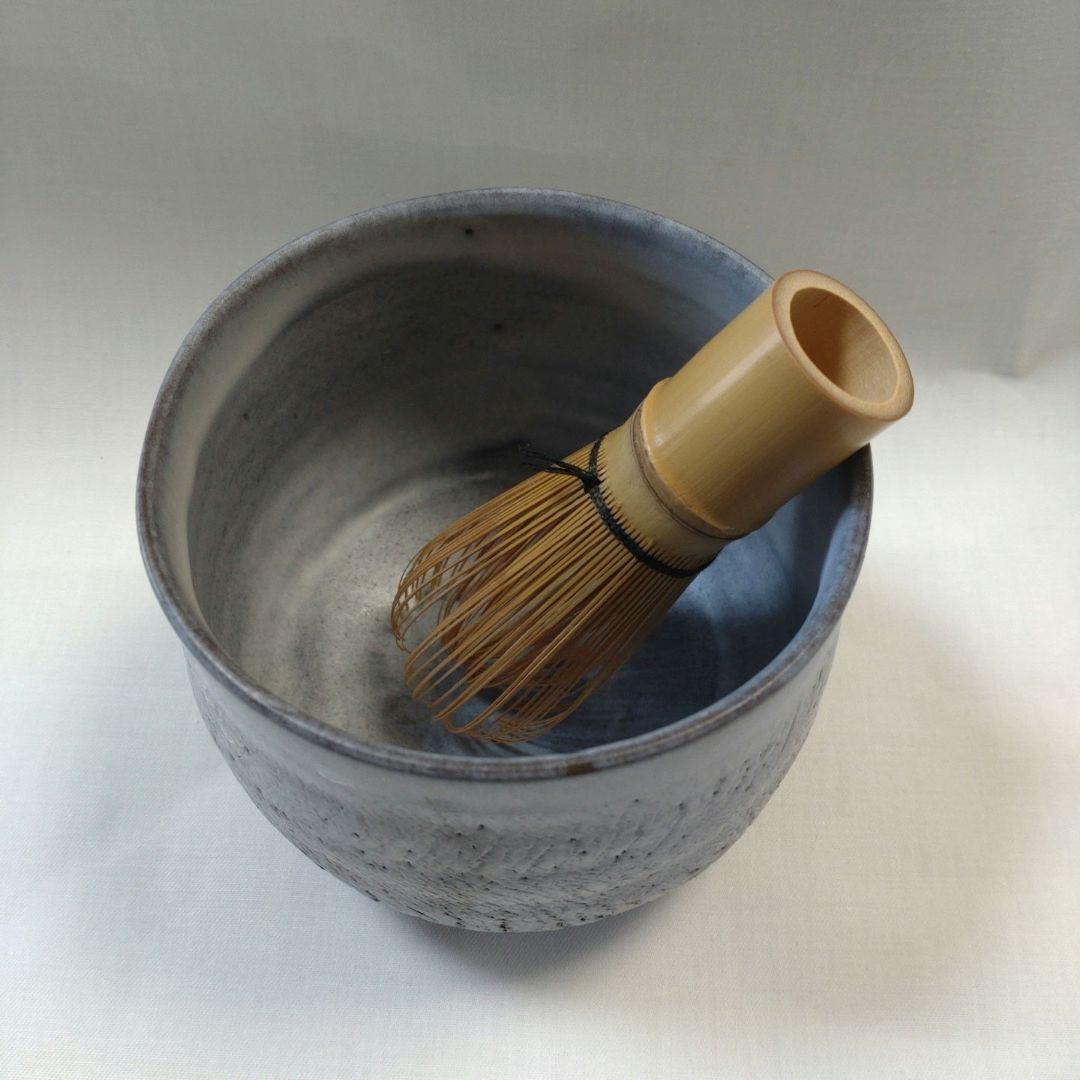 スノーホワイト亀裂模様茶碗