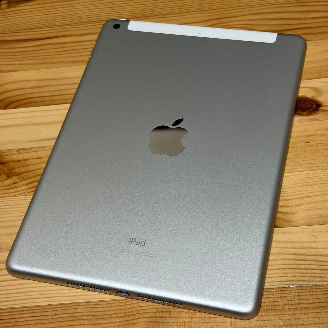 中*茎様 iPad 第五世代 32GB セルラーモデル 53803