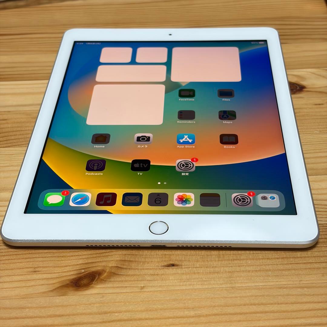 中*茎様 iPad 第五世代 32GB セルラーモデル 53803