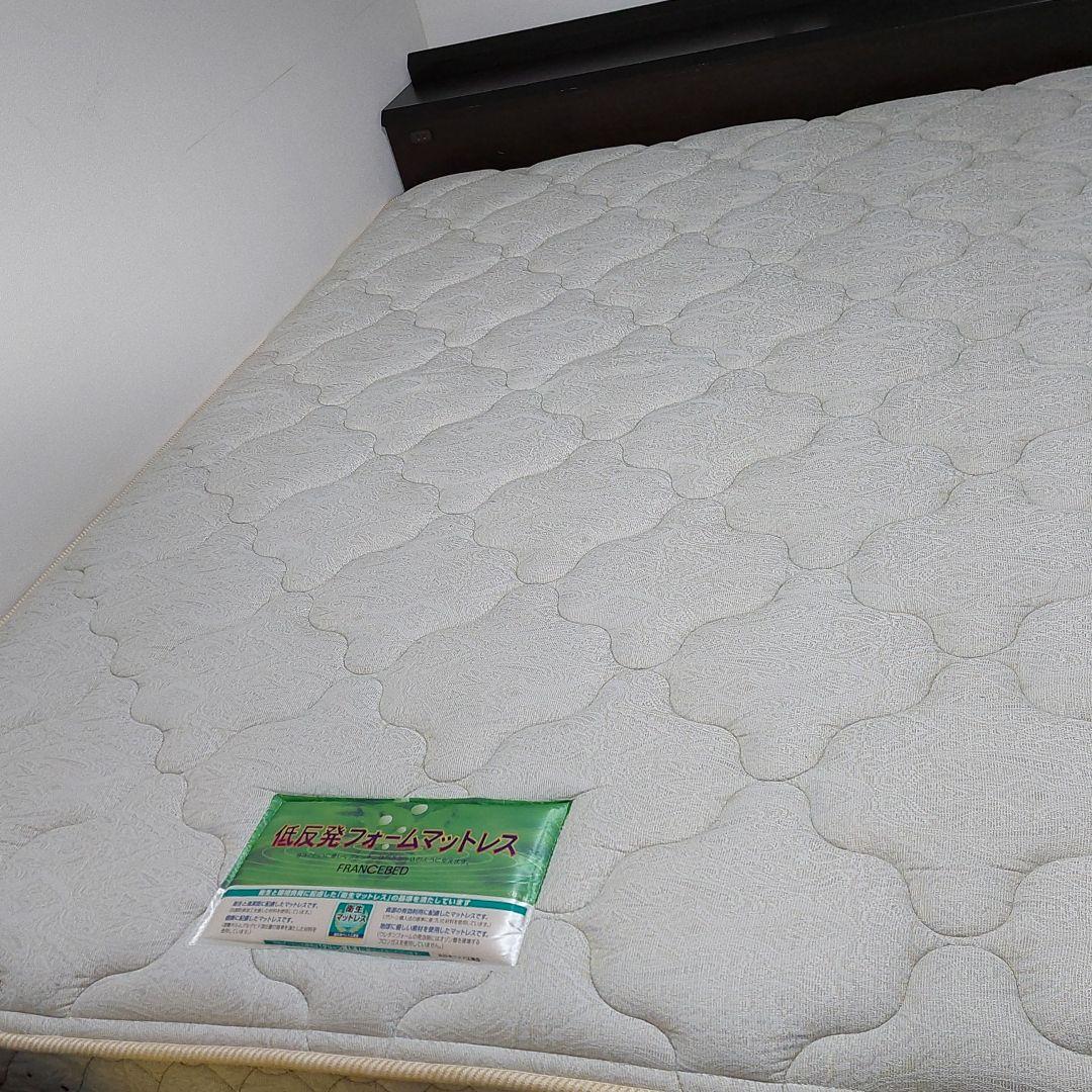 フランスベッド　ダブル　マットレス＆フレーム（引出しタイプ、コンセント付）