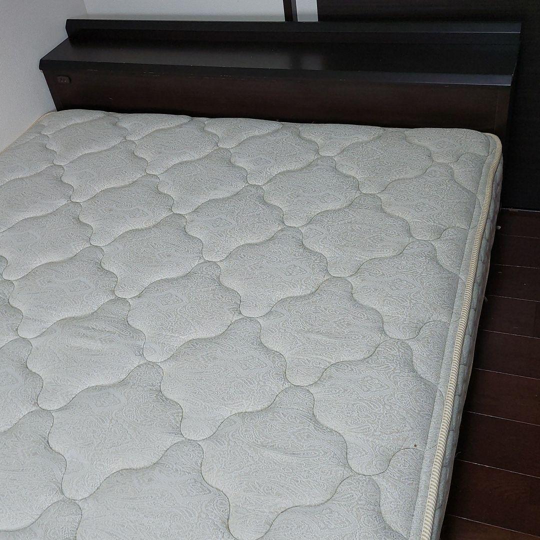 フランスベッド　ダブル　マットレス＆フレーム（引出しタイプ、コンセント付）