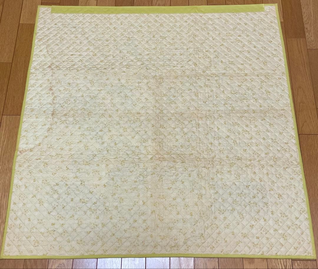 パッチワークキルト　タペストリー