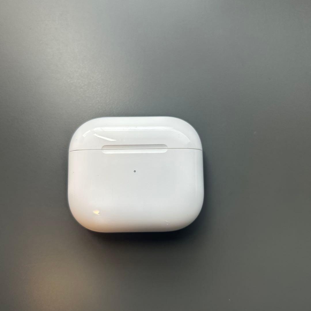 AirPods第3世代本体 ホワイト 右だけ充電ケース付き