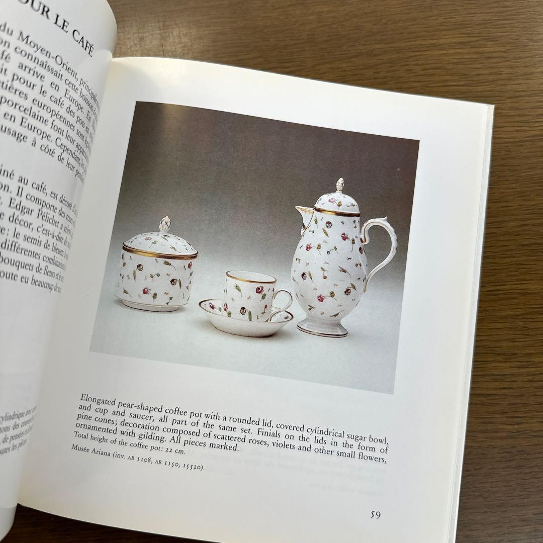 書 PORCELAINES DE NYON