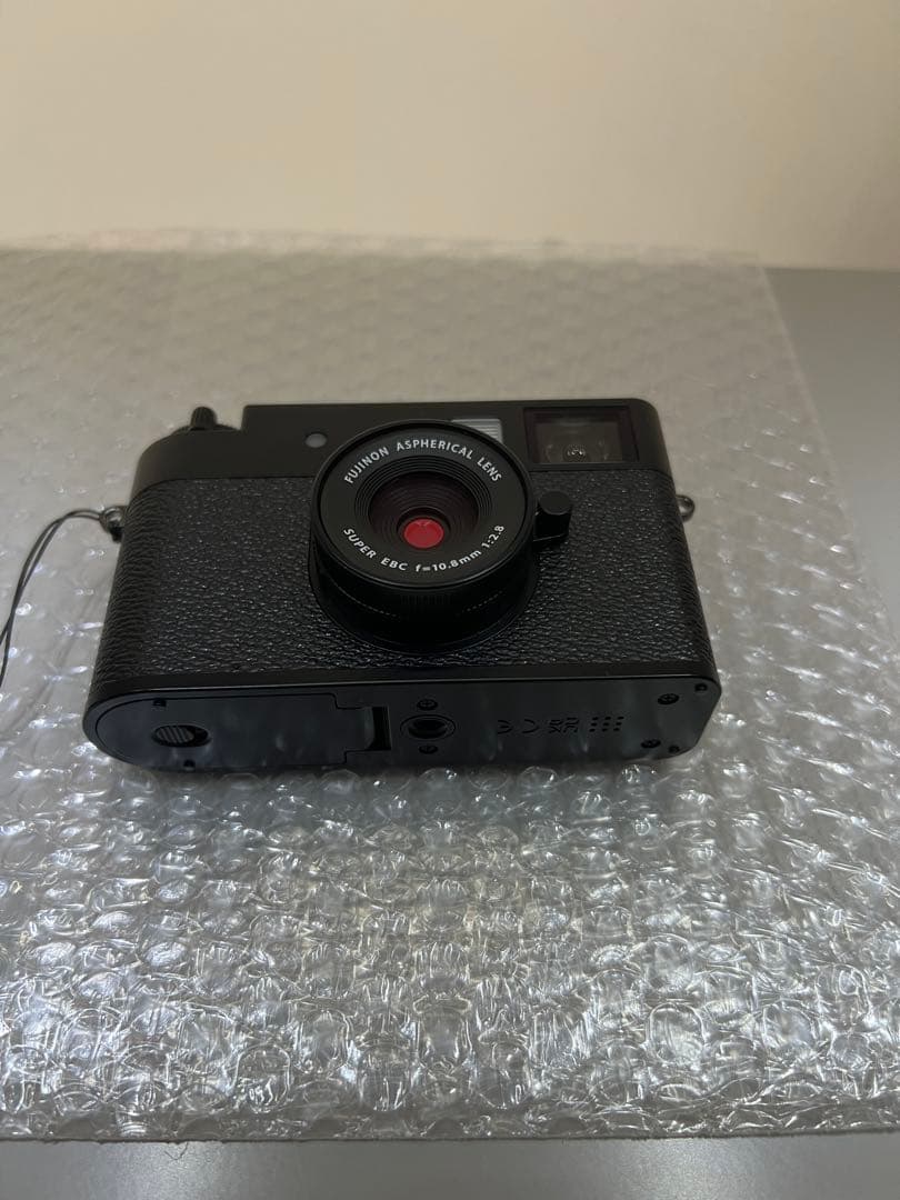 Fujifilm Xhalf ブラック